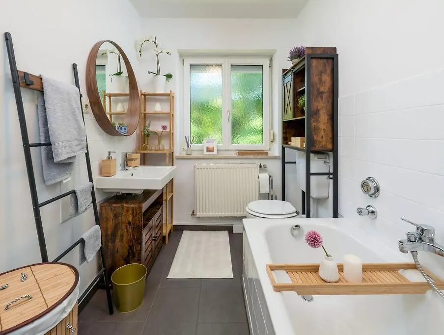 Og2 L - Wunderschoene 70M2 2-Zimmer City Wohnung Naehe Salzburg Freilassing 0*,  Germany
